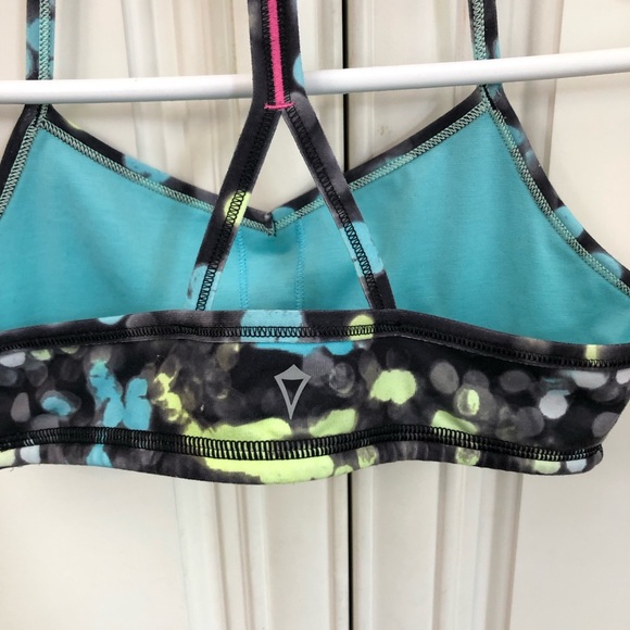 Ivivva by Lululemon girls bra 🍋 - Picture 5 of 9